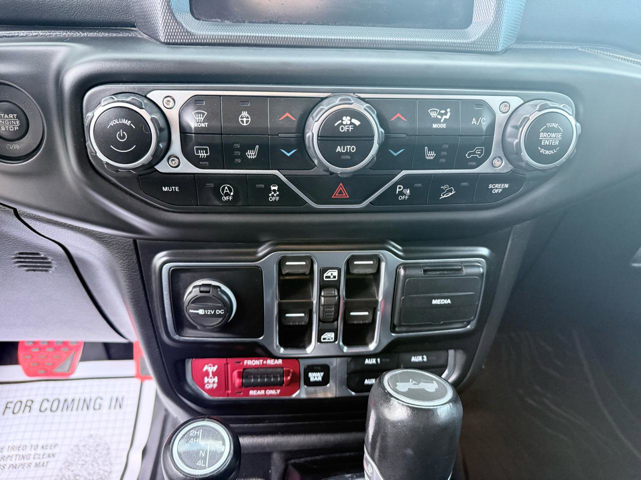 Used 2020 Jeep Wrangler Unlimited Rubicon w/ Quick Order Package 28Y Recon image 16