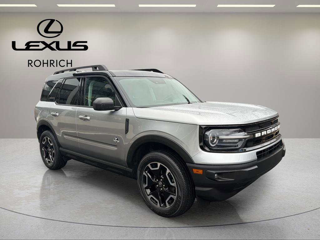 Used 2022 Ford Bronco Sport Outer Banks w/ Tech Package image 4