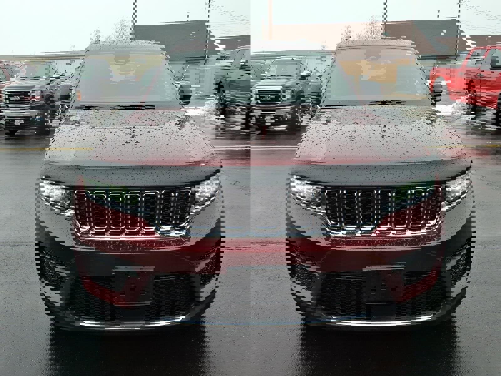 Used 2024 Jeep Grand Cherokee Laredo X w/ Luxury Tech Group I image 2