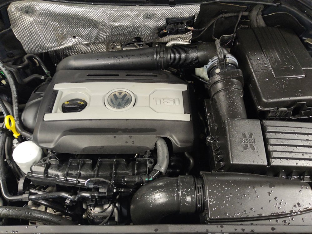 Used 2017 Volkswagen Tiguan S image 30