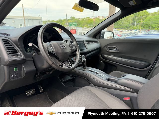 Used 2021 Honda HR-V Sport image 3