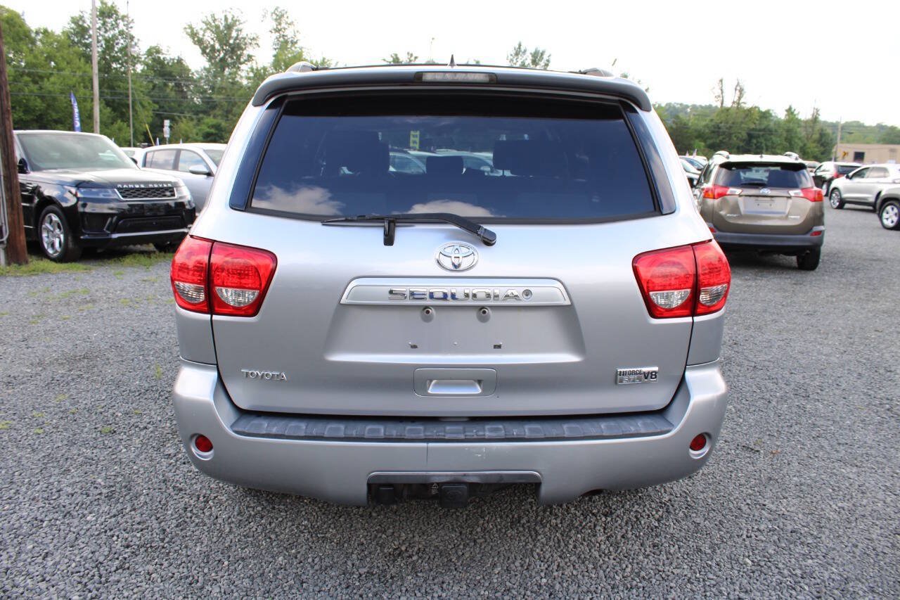 Used 2010 Toyota Sequoia SR5 AWD/4WD image 8