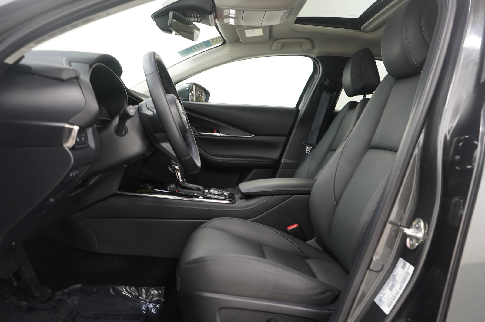 Certified 2025 MAZDA CX-30 AWD 2.5 S w/ Preferred Package image 23