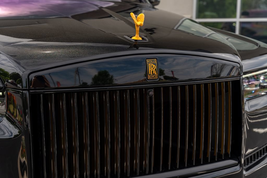 Used 2025 Rolls-Royce Cullinan AWD/4WD image 6