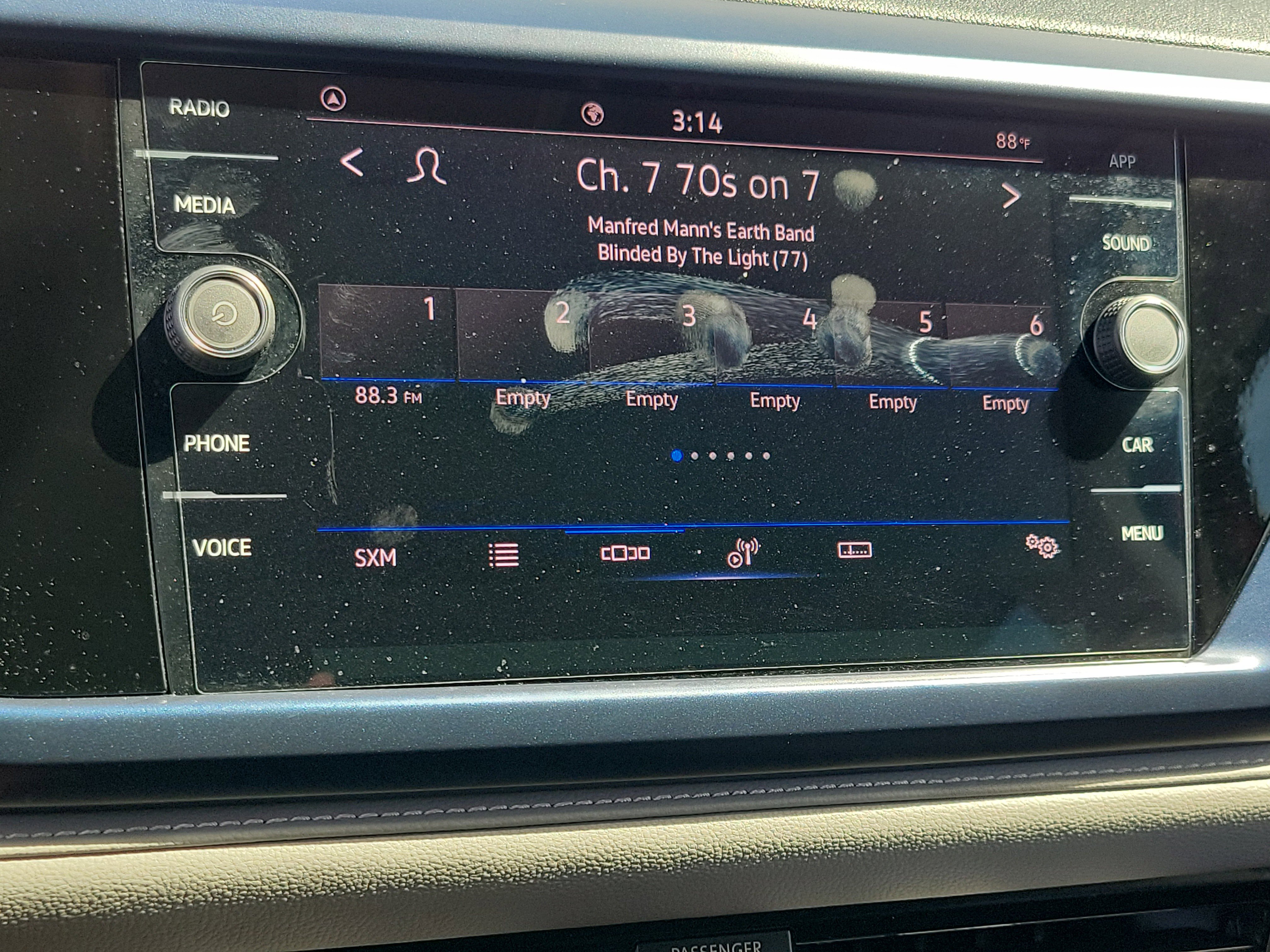 Used 2024 Volkswagen Taos SE FWD image 30