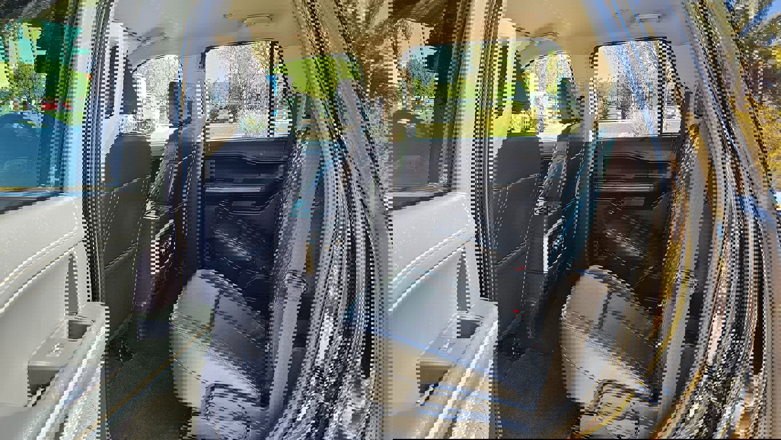 Used 2024 Ford Expedition XLT image 16