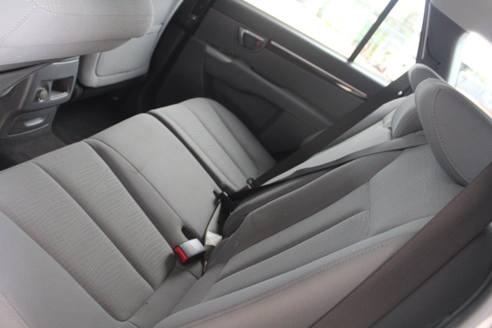 Used 2012 Hyundai Santa Fe GLS AWD/4WD image 17