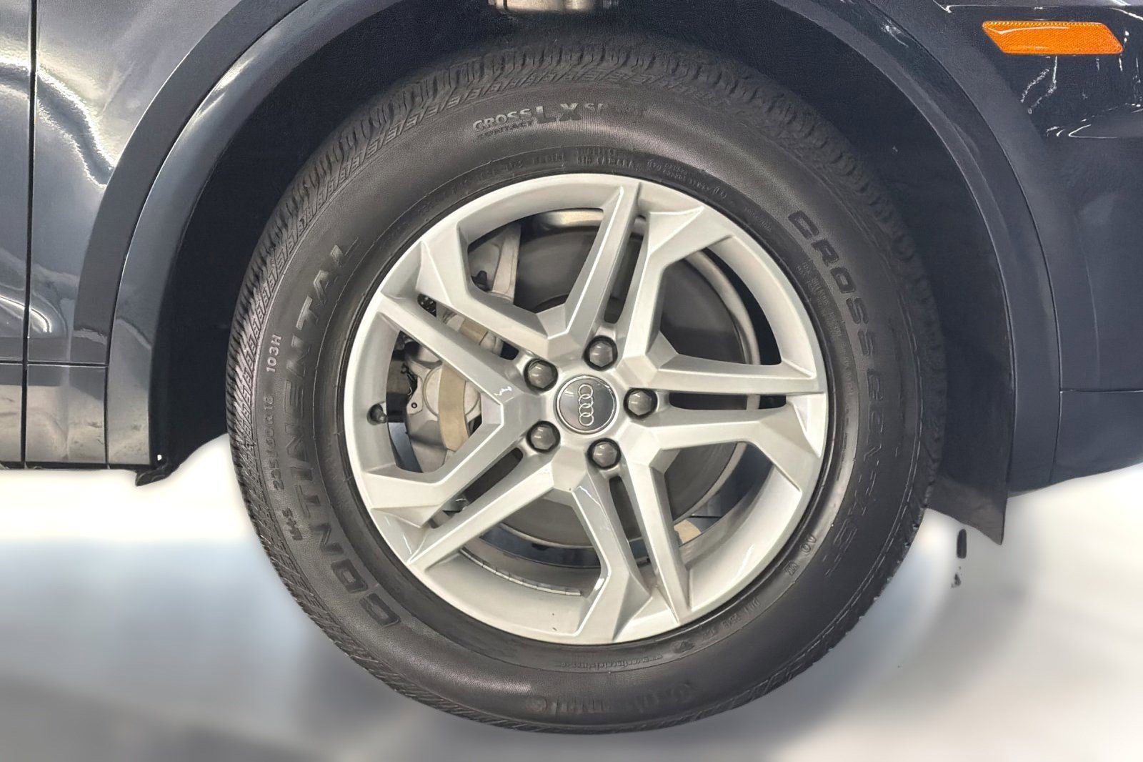 Used 2019 Audi Q5 2.0T Premium w/ Convenience Package AWD/4WD image 11