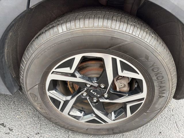 Used 2024 Kia Sportage LX image 28