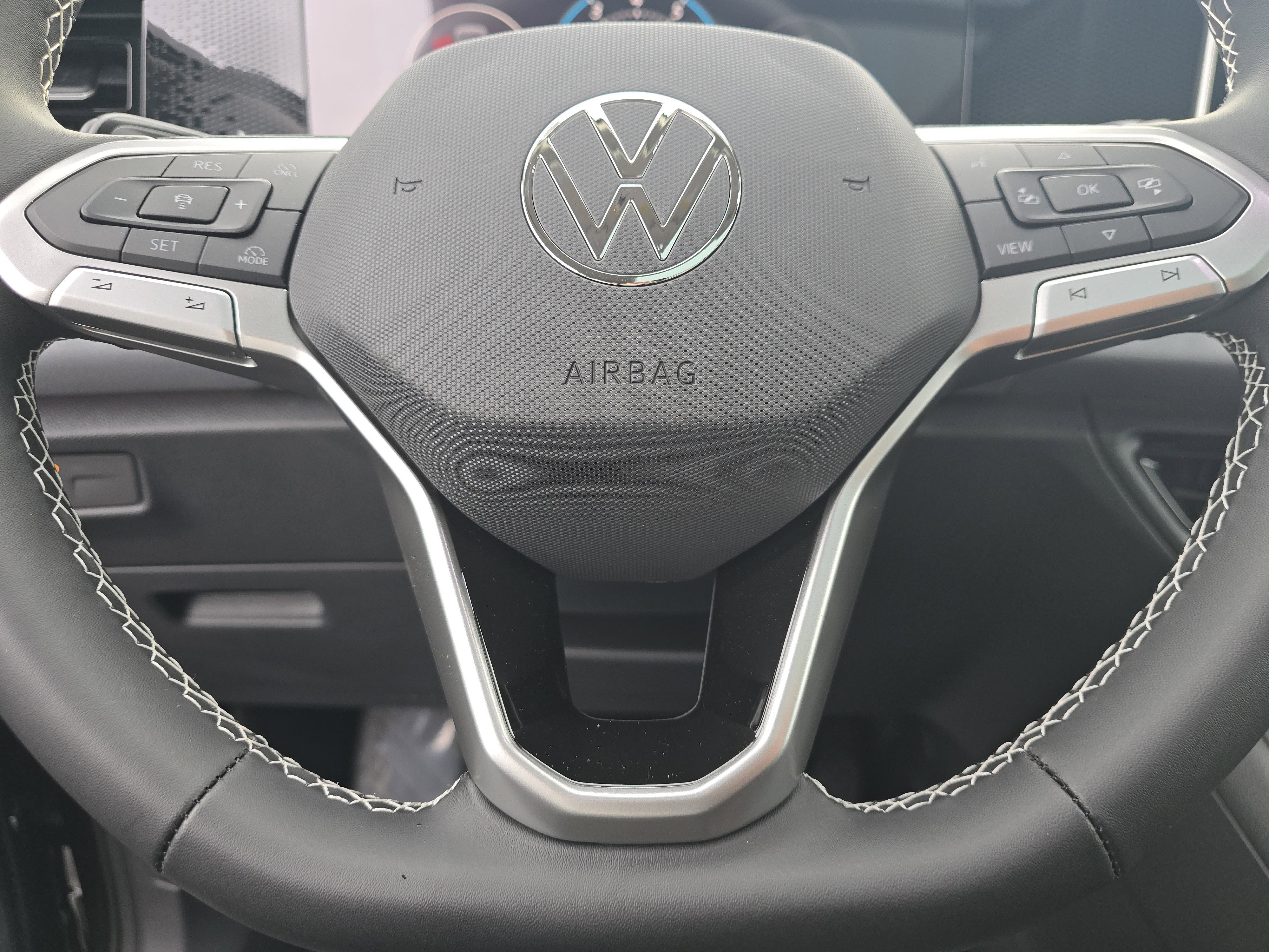 New 2026 Volkswagen Tiguan SE image 20