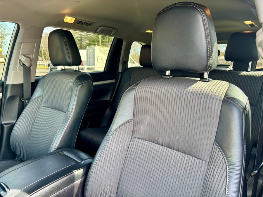 Used 2018 Toyota Highlander Plus image 19