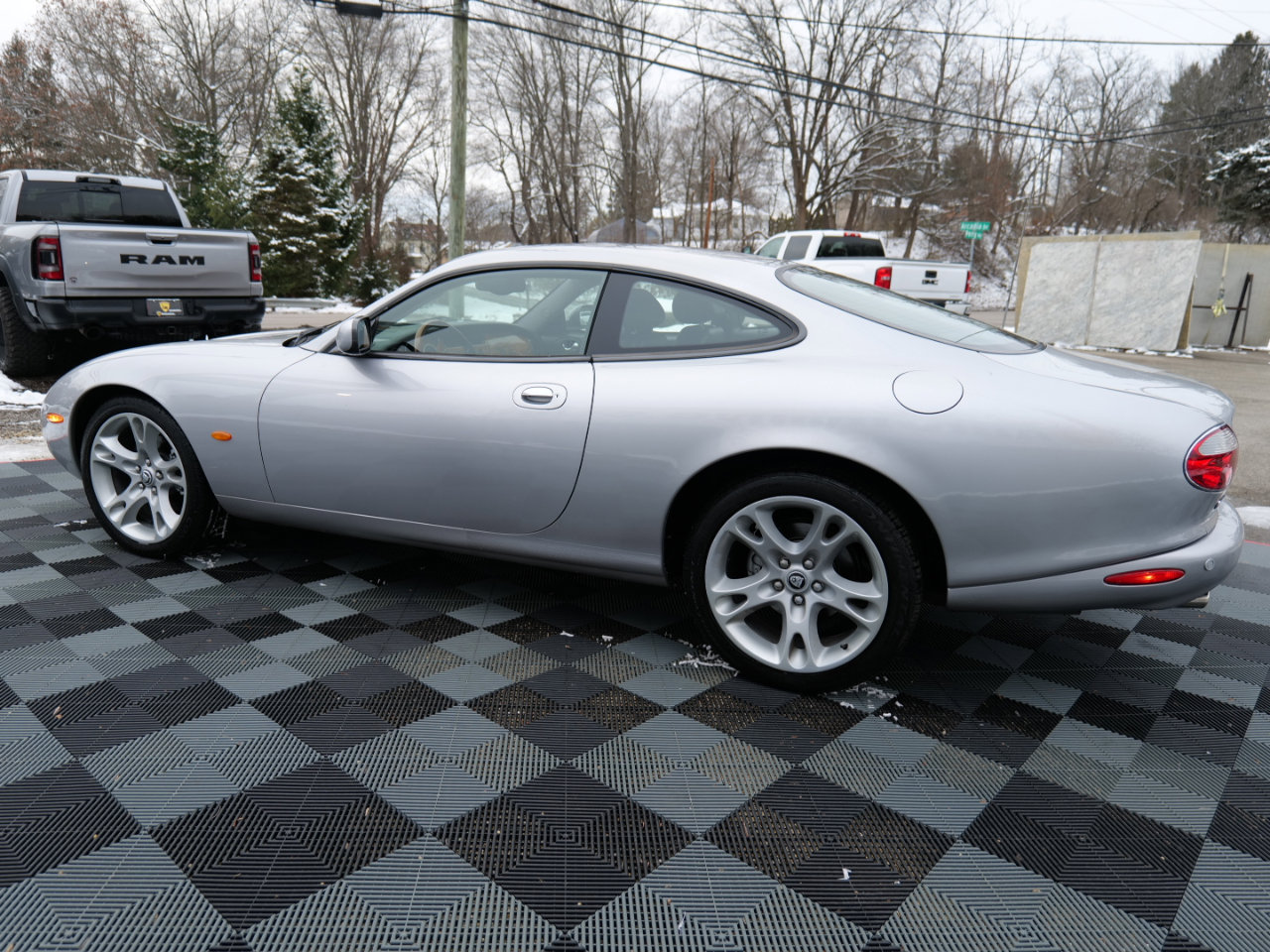 Used 2004 Jaguar XK8 Coupe image 69