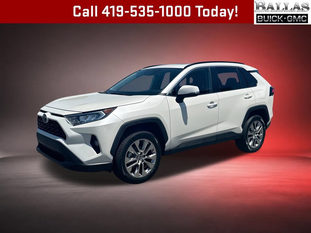 Used 2021 Toyota RAV4 XLE Premium FWD image 1