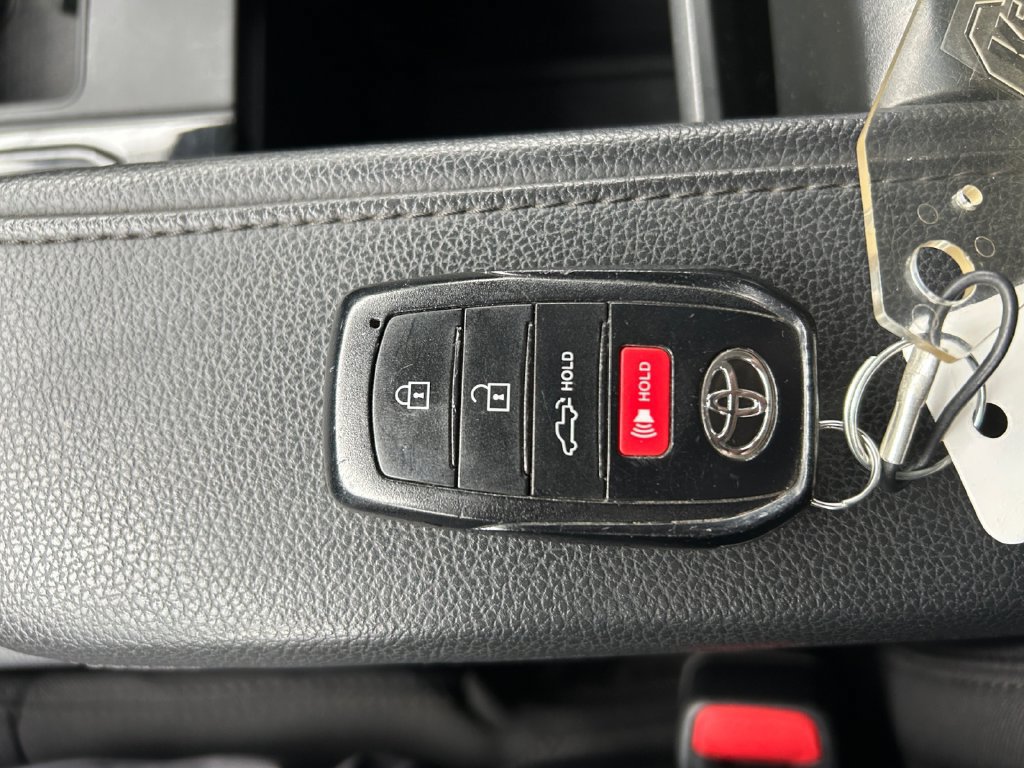 Used 2023 Toyota Tundra SR w/ SR Tow Package AWD/4WD image 28