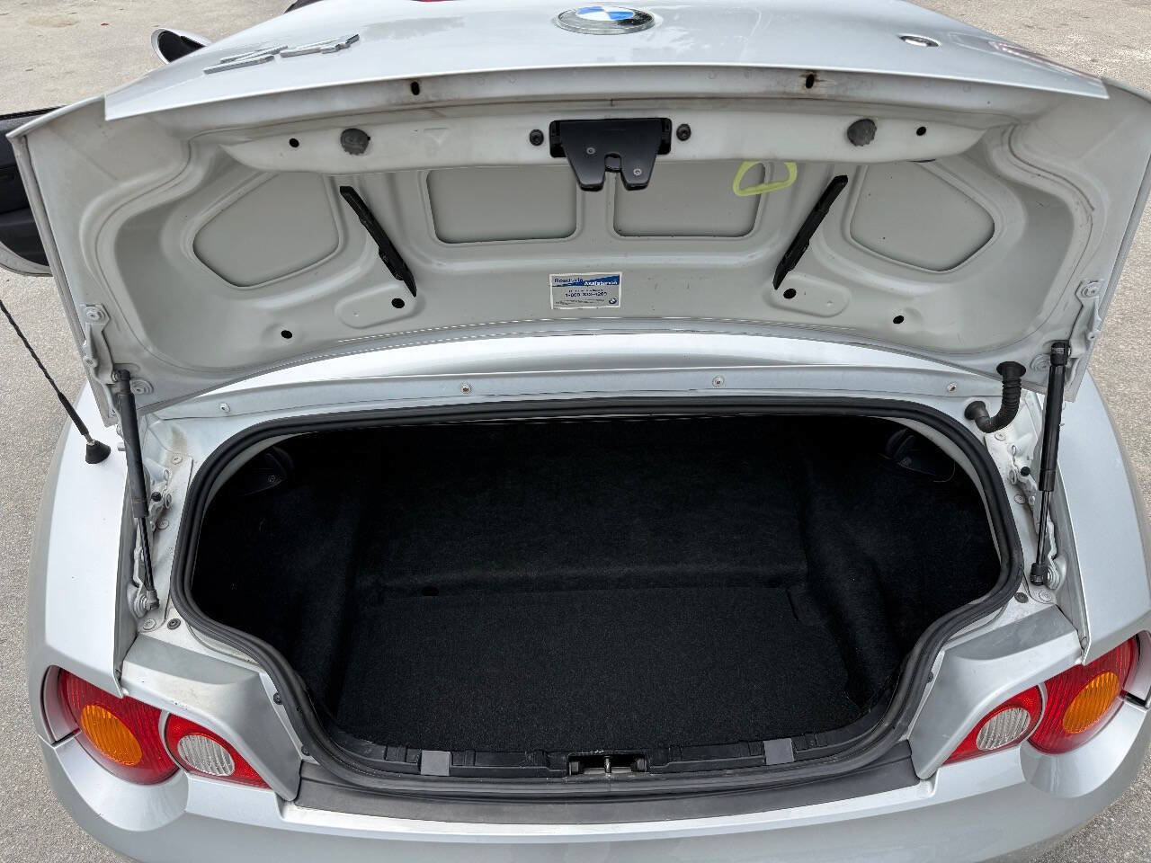 Used 2004 BMW Z4 2.5i RWD image 18