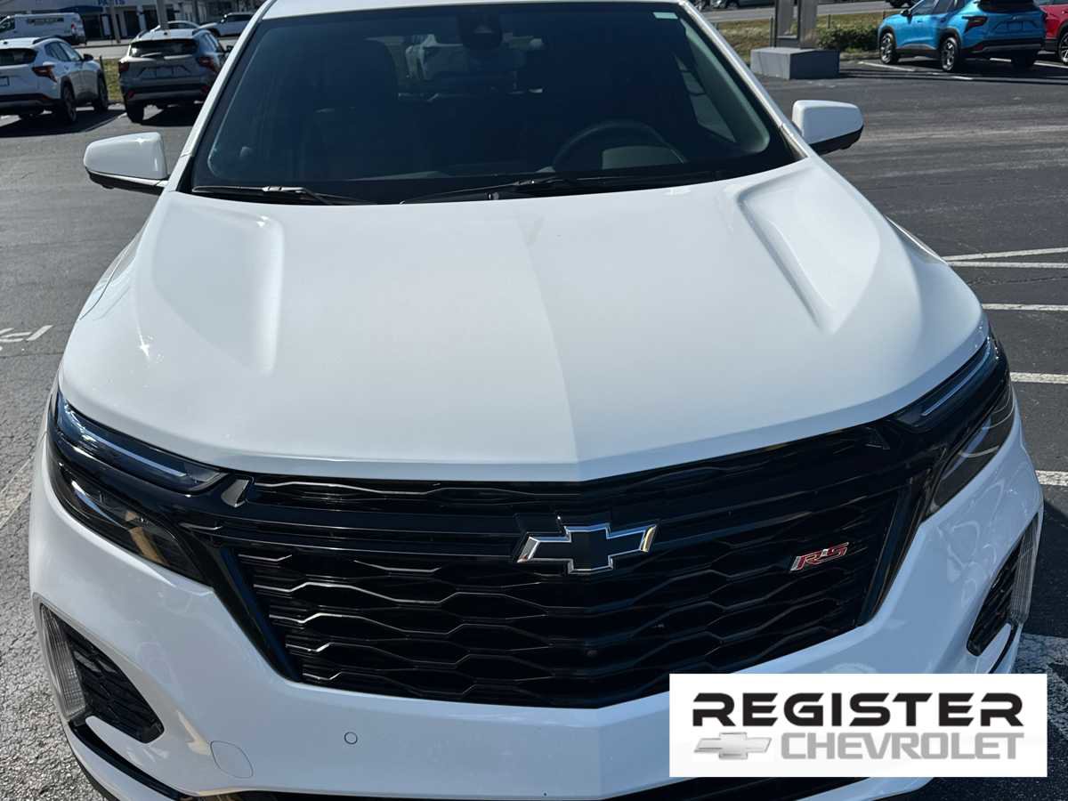 Used 2024 Chevrolet Equinox RS w/ RS Leather Package