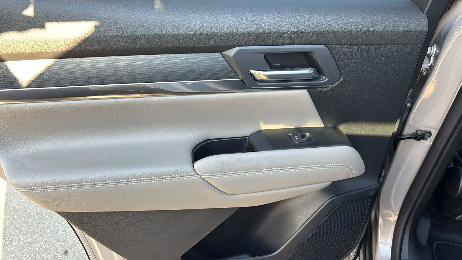 New 2026 GMC Terrain Elevation image 16