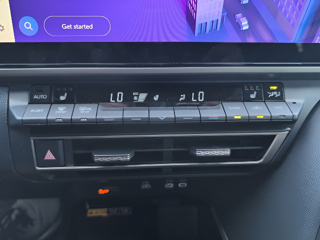 Used 2025 Toyota Camry XSE FWD image 12