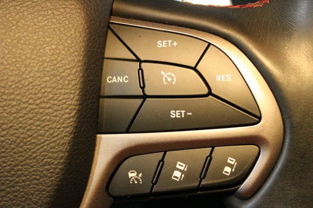 Used 2019 Jeep Grand Cherokee Trailhawk w/ Trailhawk Luxury Group image 24