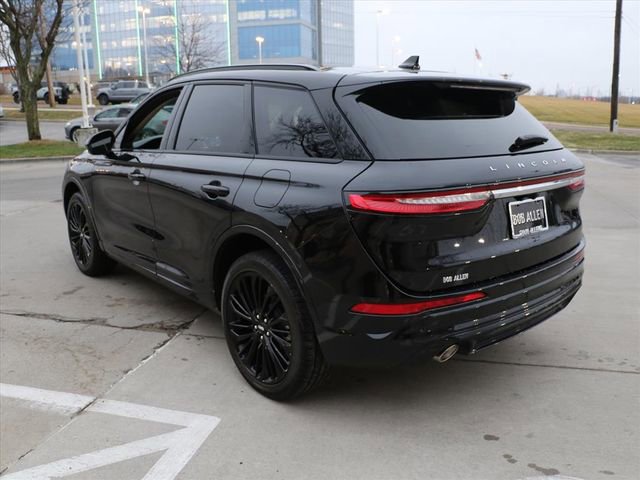 Used 2023 Lincoln Corsair Reserve w/ Jet Appearance Package image 4