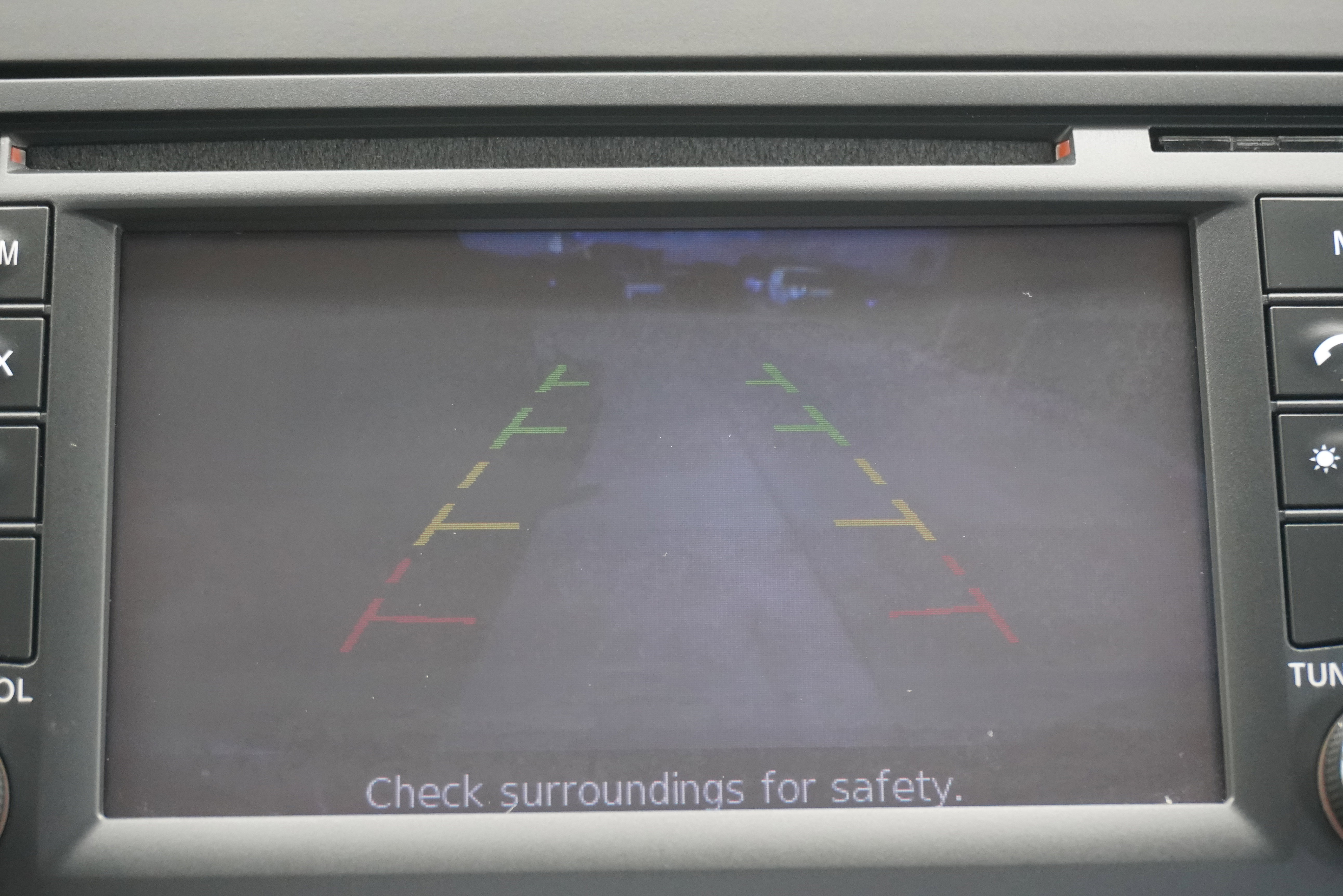 Used 2013 Nissan Frontier SL image 18