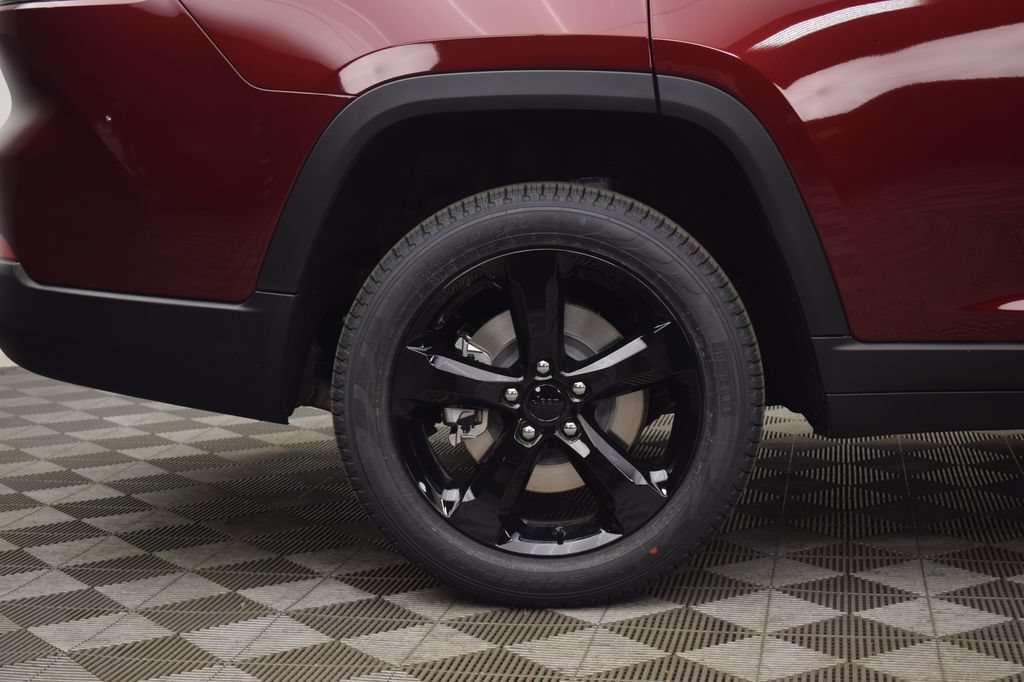 New 2025 Jeep Grand Cherokee L Limited w/ Luxury Tech Group II AWD/4WD image 11