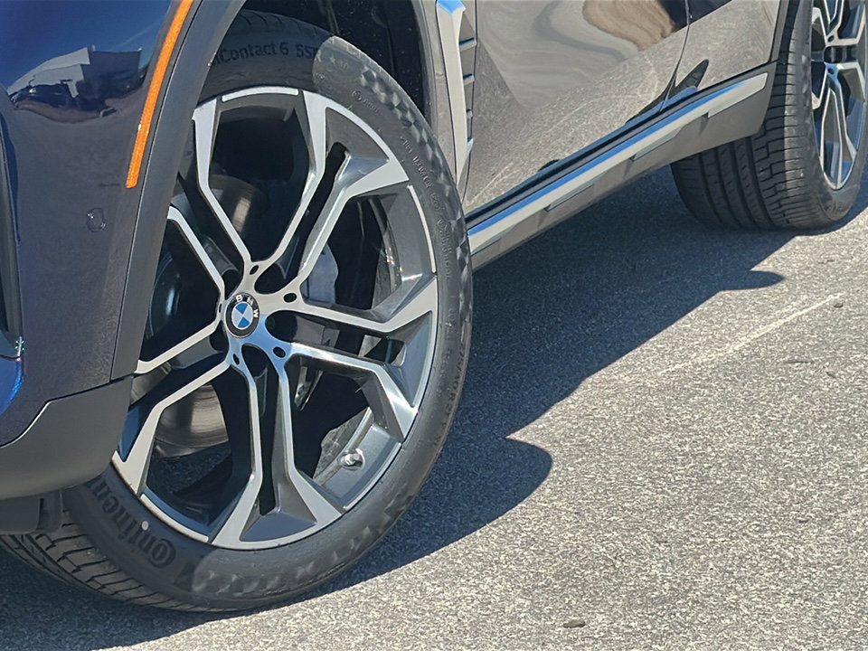 New 2026 BMW X5 xDrive40i AWD/4WD image 3
