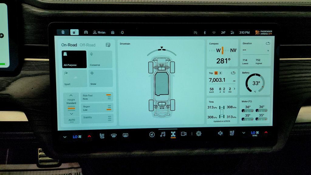 Used 2022 Rivian R1T Adventure AWD/4WD image 15