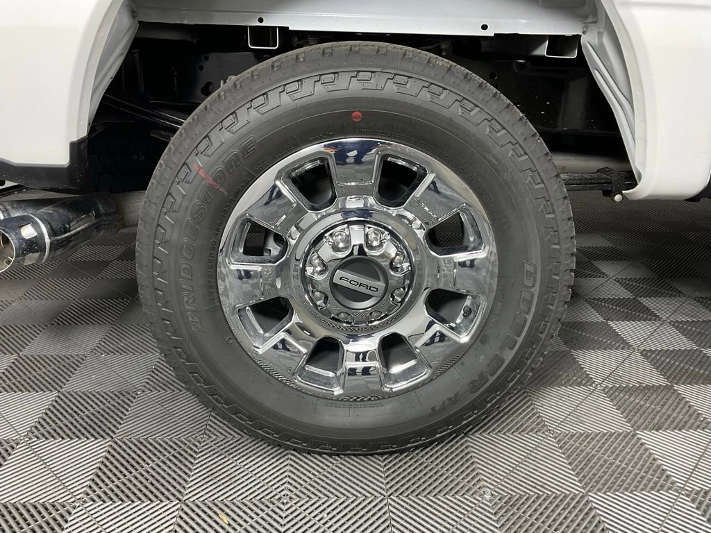 New 2026 Ford F250 Lariat w/ Chrome Package image 10