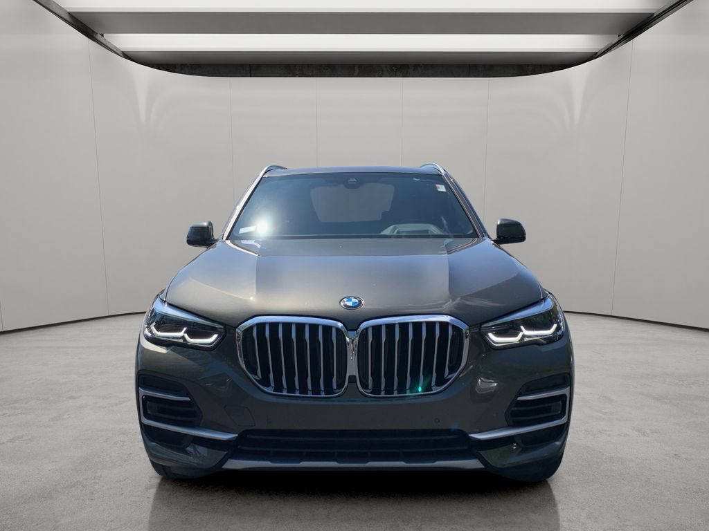 Used 2022 BMW X5 xDrive40i w/ Premium Package AWD/4WD image 8