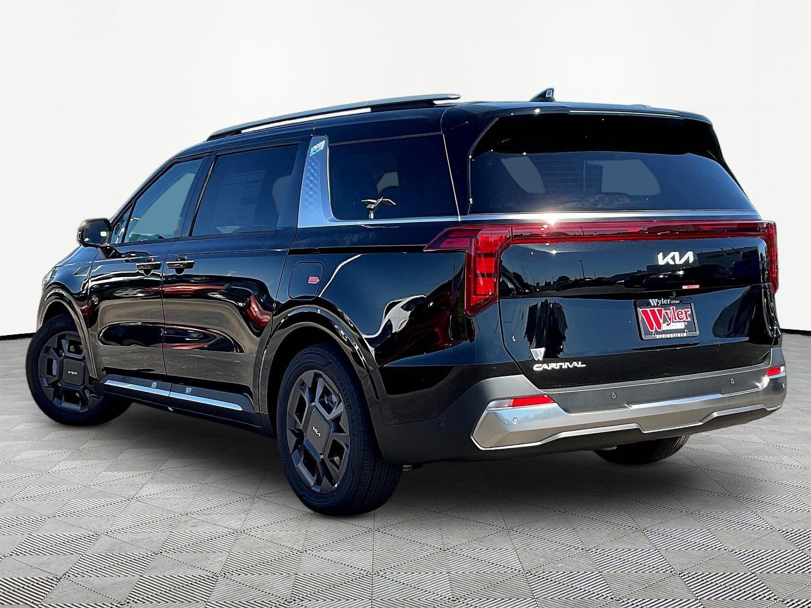 New 2027 Kia Carnival SX FWD image 4