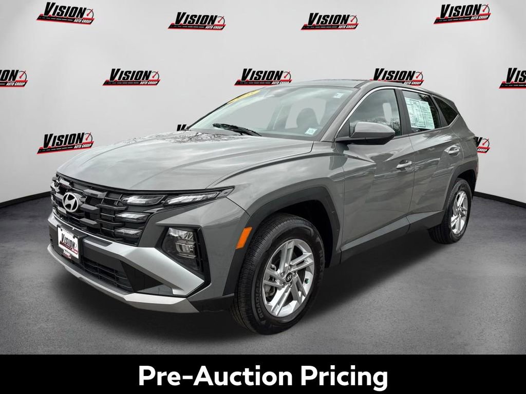 Used 2025 Hyundai Tucson SE