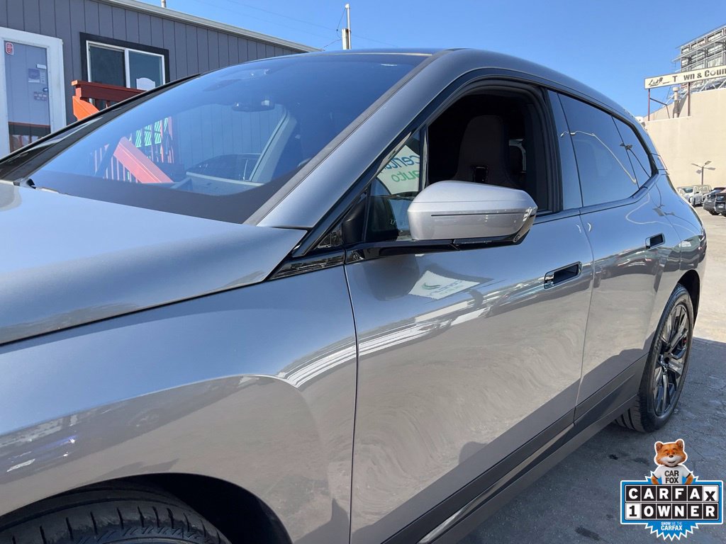 Used 2025 BMW iX xDrive50 w/ Premium Package AWD/4WD image 89