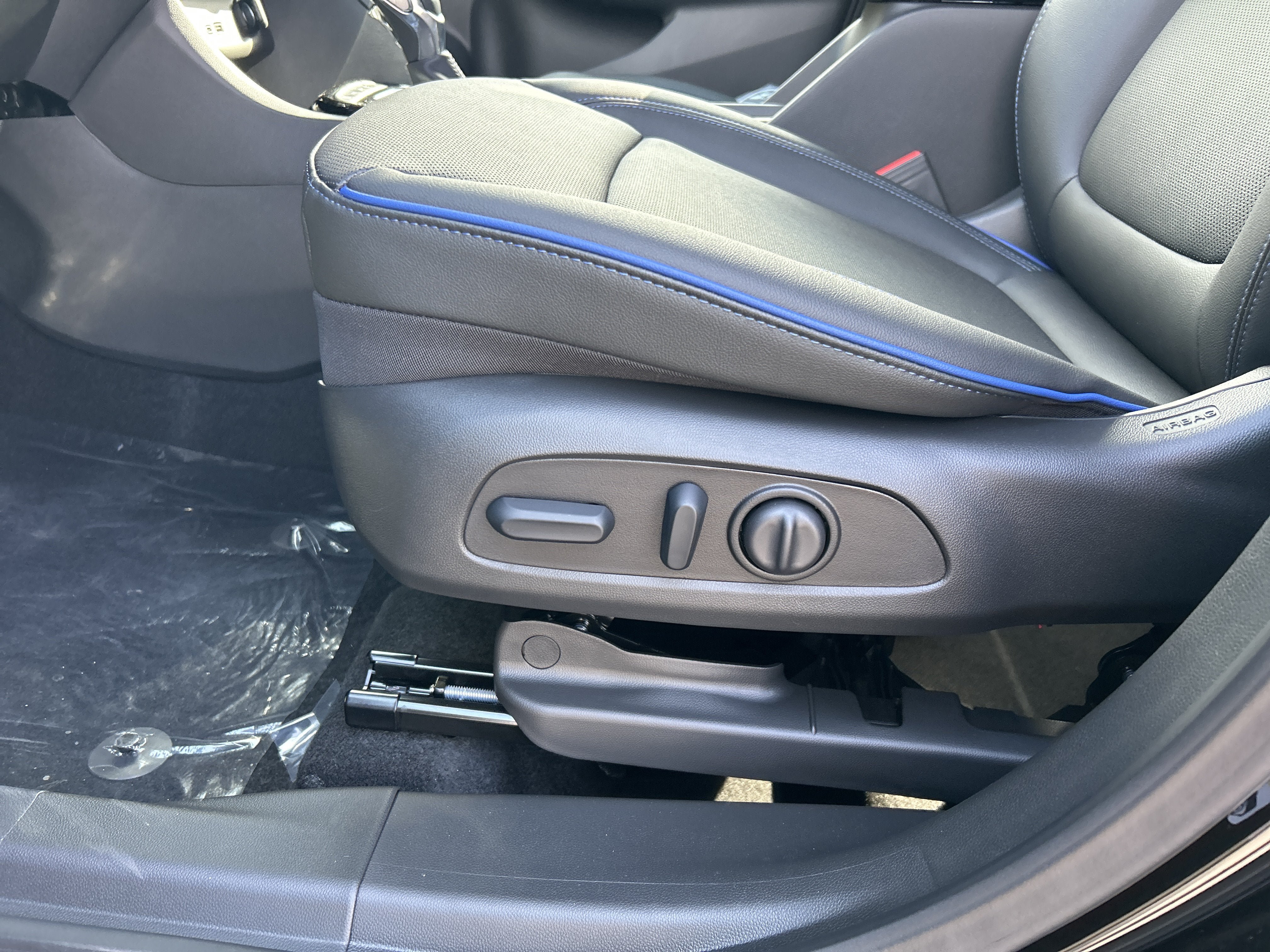 New 2026 Buick Encore GX Sport Touring w/ Advanced Technology Package AWD/4WD image 21