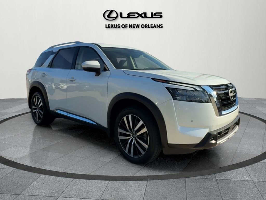 Used 2025 Nissan Pathfinder Platinum w/ Cargo Package