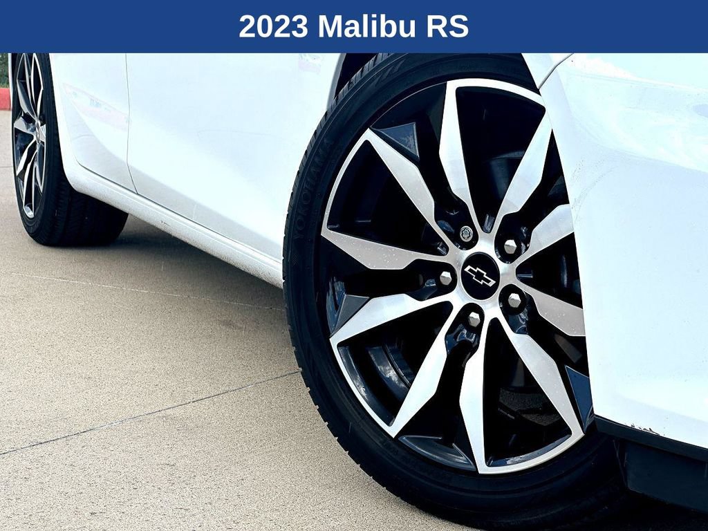 Used 2023 Chevrolet Malibu RS FWD image 2