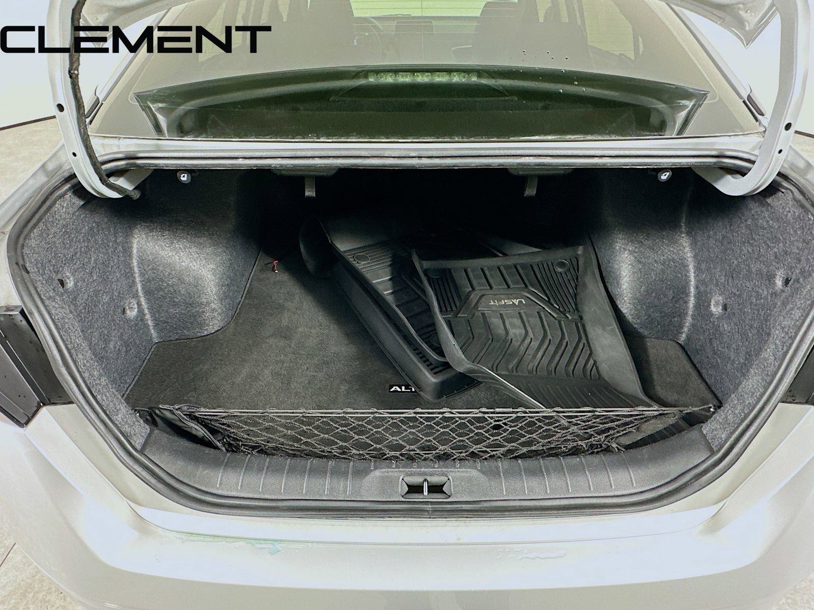 Used 2024 Nissan Altima 2.5 SV image 11