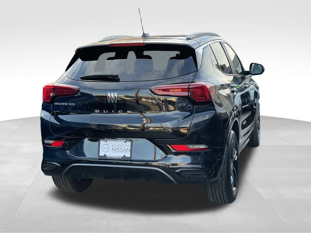 Used 2024 Buick Encore GX Sport Touring image 4
