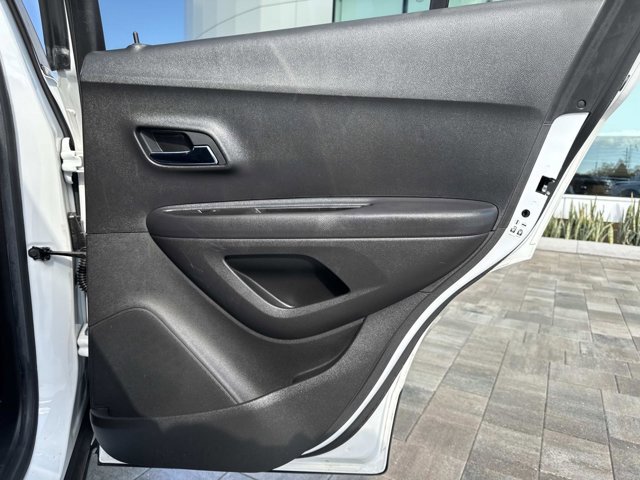 Used 2019 Chevrolet Trax LT w/ LT Convenience Package image 22