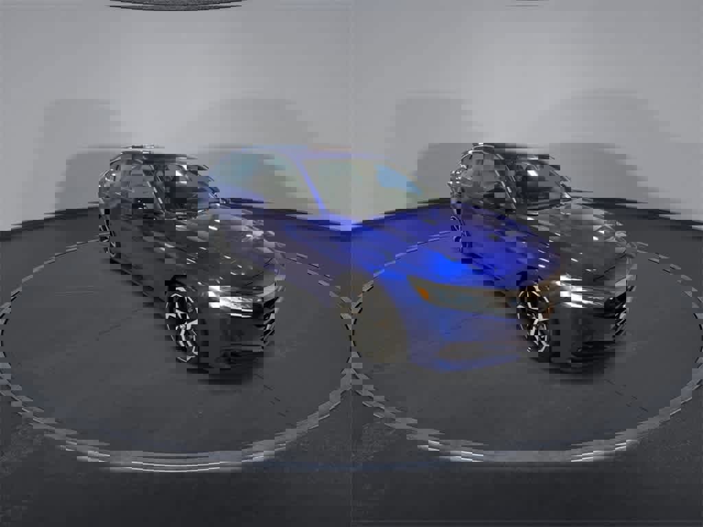 Used 2022 Honda Accord Sport image 2