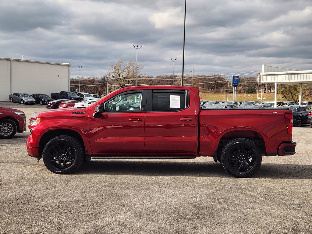 Used 2024 Chevrolet Silverado 1500 RST w/ Z71 Off-Road Package image 4