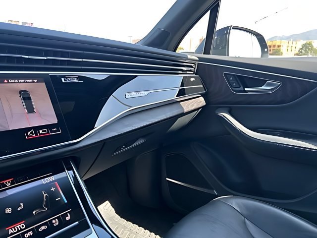 Used 2022 Audi Q7 3.0T Prestige AWD/4WD image 33