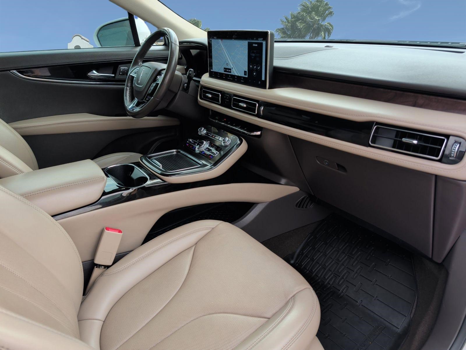 Used 2022 Lincoln Nautilus Reserve w/ Equipment Group 201A image 28