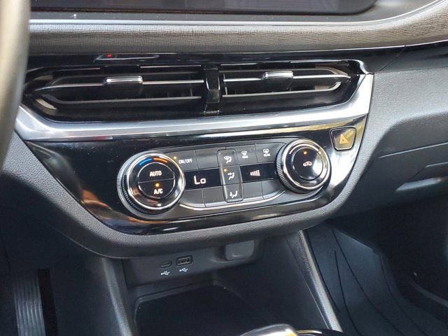 Used 2024 Buick Envista Sport Touring FWD image 25