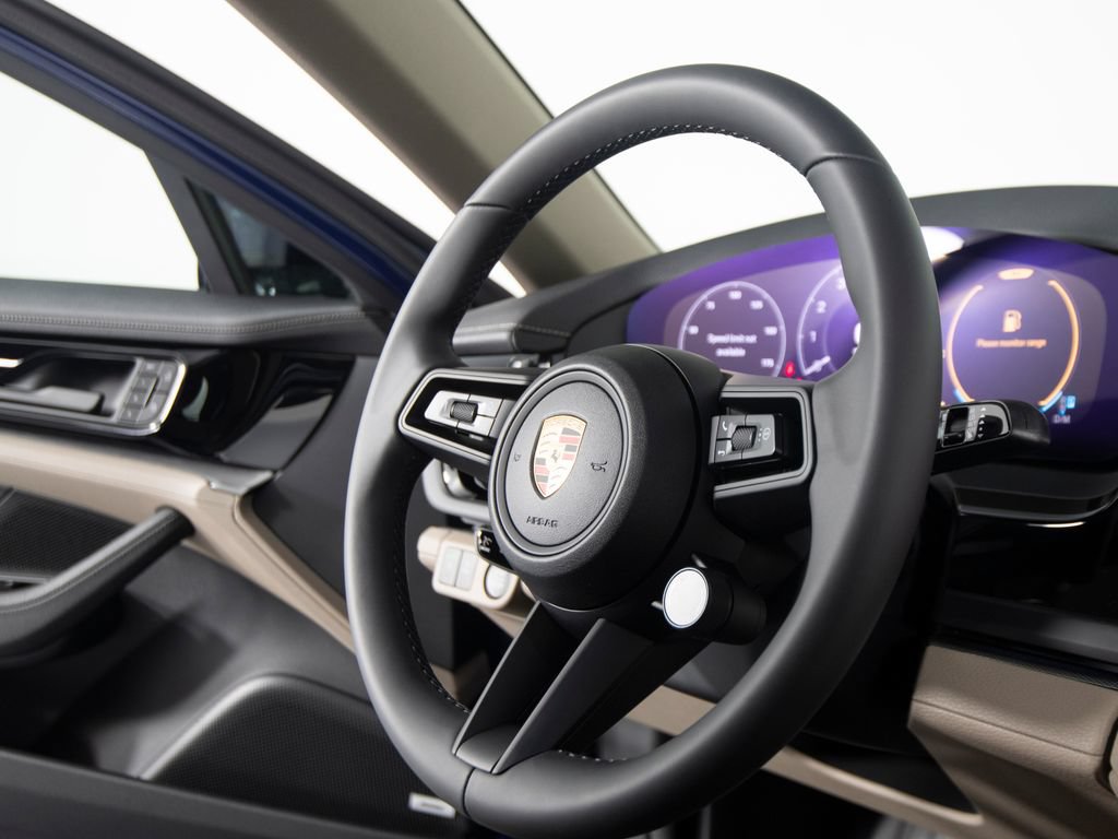 New 2026 Porsche Panamera 4 AWD/4WD image 32