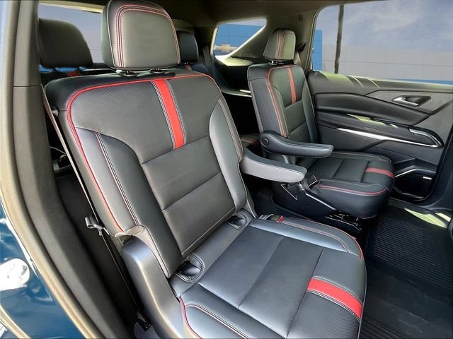 New 2027 Chevrolet Traverse RS w/ LPO, Floor Liner Package FWD image 13