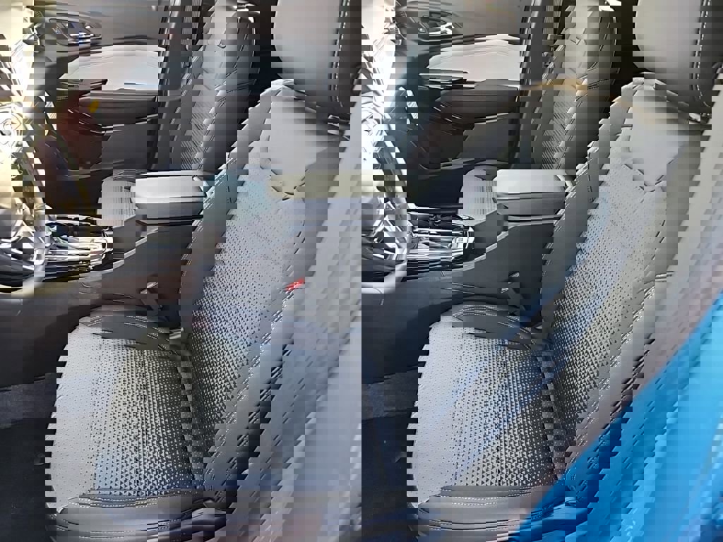 New 2026 Chevrolet Trax LT w/ Driver Confidence Package image 21