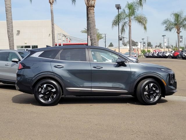 New 2026 Kia Sportage LX image 4