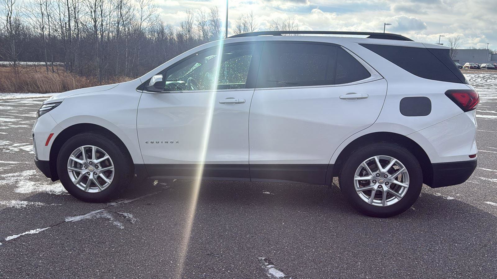 Used 2022 Chevrolet Equinox LT image 11