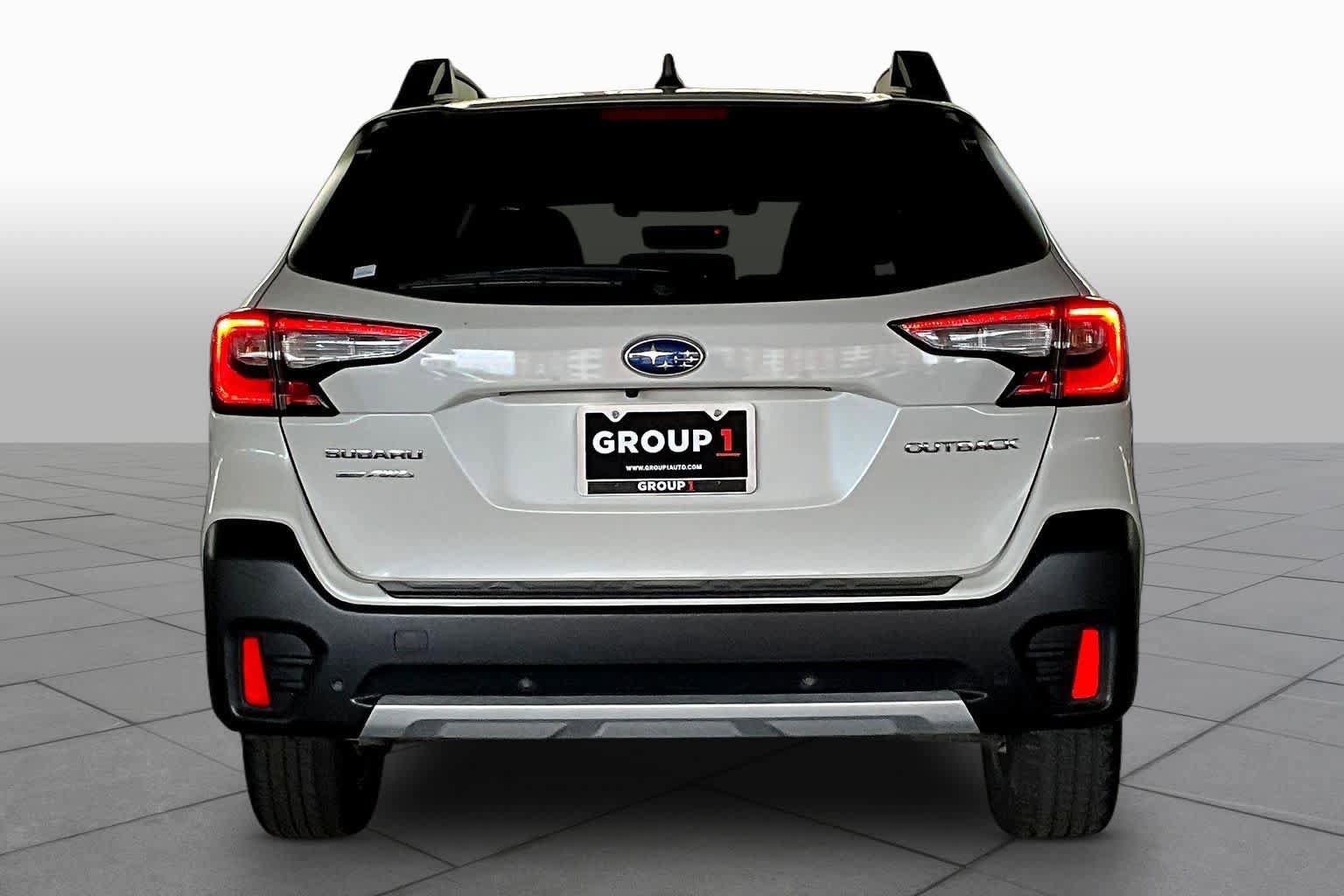 Used 2021 Subaru Outback Limited image 4